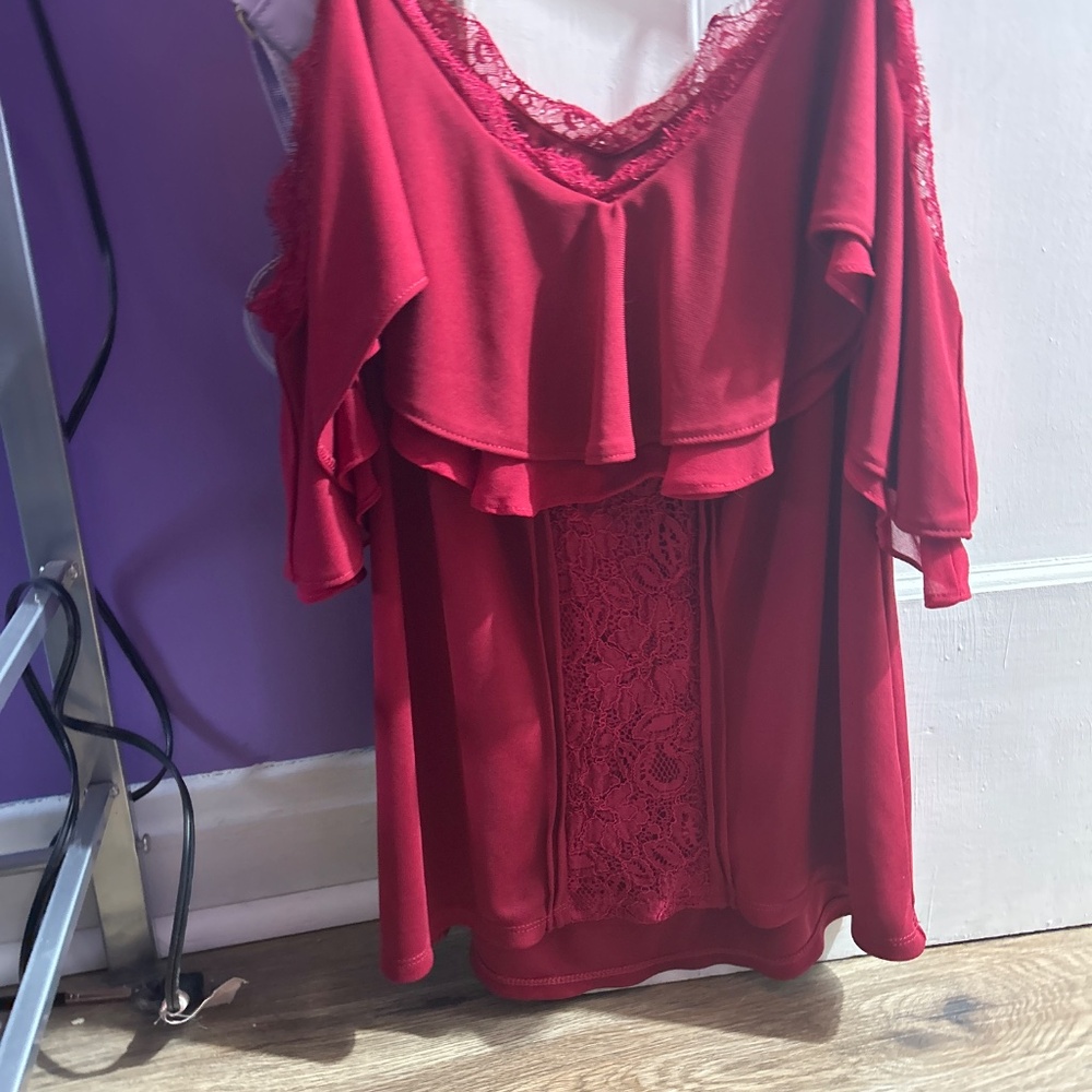 Off the shoulder top - Picture 2 of 2